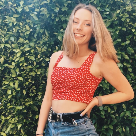 MEET ME - Picture 1 of 4